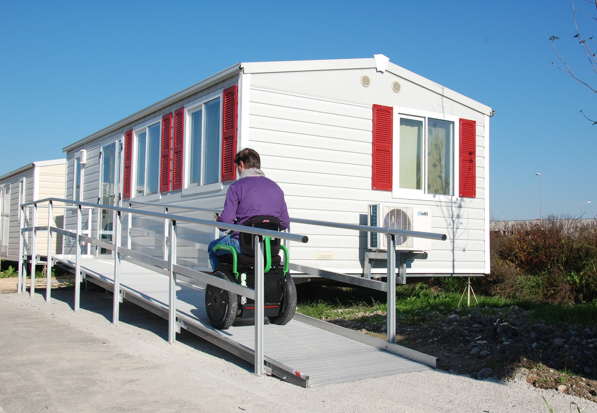 Rampa con parapetto per casa mobile